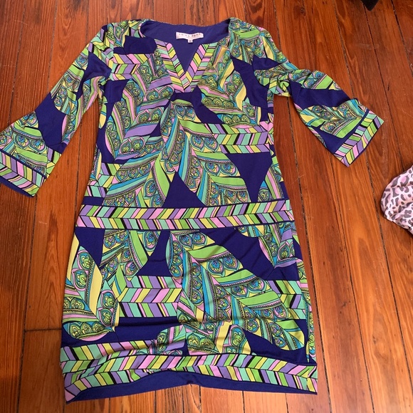 Trina Turk mini dress worn once.  Fully lined and super mod. Rayon blend with st - Picture 1 of 4